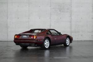 Bild 50/50 von Ferrari 328 GTS (1988)