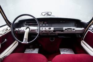 Imagen 11/34 de Citroën ID 19 (1966)