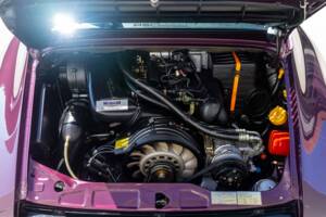 Image 16/46 of Porsche 911 Carrera 4 (1992)