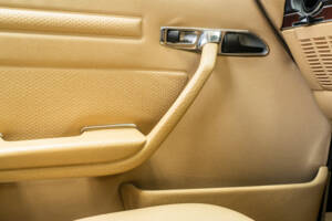 Image 29/59 of Mercedes-Benz 300 SL (1989)