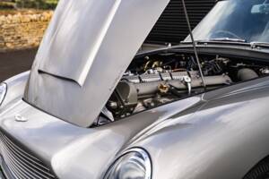 Image 25/42 de Aston Martin DB 5 (1964)