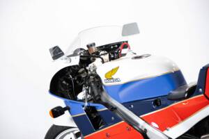 Immagine 14/48 di Honda VFR 750R RC 30 (1988)