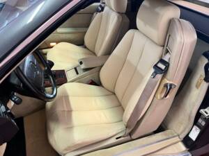 Image 13/48 of Mercedes-Benz 300 SL-24 (1992)