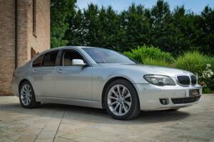 Image 2/50 de BMW 745d (2005)