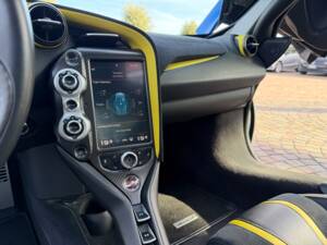 Immagine 27/30 di McLaren 720S (2021)