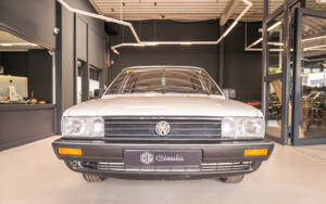 Image 44/132 of Volkswagen Santana 1.8 (1985)
