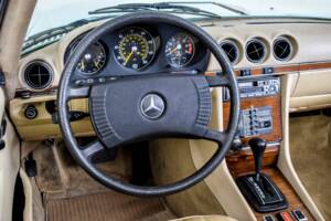 Immagine 29/50 di Mercedes-Benz 450 SL (1978)