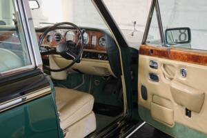 Imagen 39/50 de Rolls-Royce Silver Shadow II (1977)