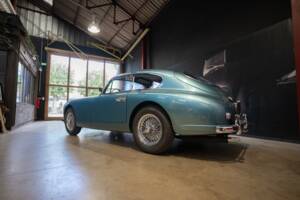 Image 6/82 of Aston Martin DB 2/4 Mk I (1953)