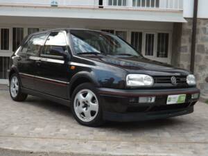 Bild 2/50 von Volkswagen Golf III 2.0 16V GTI (1993)