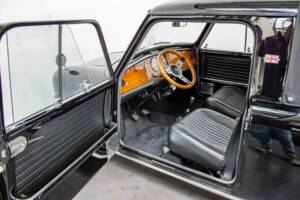 Imagen 2/25 de Mini 1000 (1978)