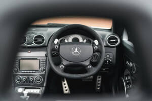 Immagine 17/28 di Mercedes-Benz CLK DTM AMG (2006)