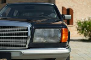 Image 20/50 of Mercedes-Benz 500 SEL (1985)