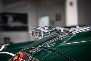 Image 13/32 of Jaguar Mk II 3.4 (1967)