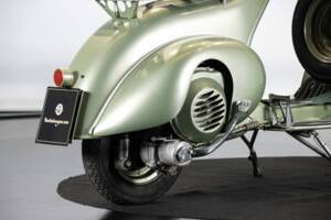 Immagine 12/50 di Piaggio Vespa 125 (1950)