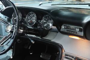 Immagine 37/50 di Ford Thunderbird (1962)
