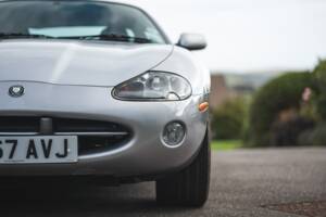 Imagen 8/50 de Jaguar XK8 4.0 (2000)