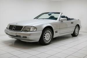 Image 1/84 of Mercedes-Benz SL 320 (1996)