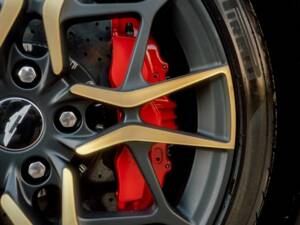 Imagen 28/50 de Aston Martin Vanquish Zagato Shooting Brake (2019)