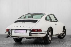 Image 44/50 of Porsche 912 (1967)