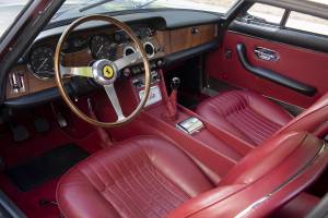 Bild 2/11 von Ferrari 330 GT 2+2 (1965)