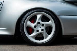 Bild 5/58 von Porsche 911 Carrera 4S (1996)