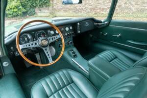 Imagen 3/50 de Jaguar E-Type 4.2 (1967)