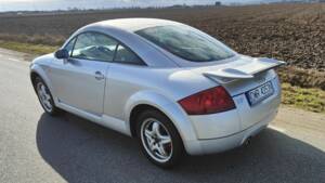 Immagine 6/8 di Audi TT 1.8 T (1999)