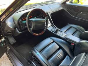 Image 20/31 of Porsche 928 GTS (1993)