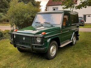 Immagine 3/8 di Mercedes-Benz 300 GD (SWB) (1982)
