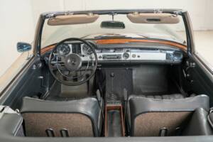 Bild 2/36 von Mercedes-Benz 230 SL (1966)