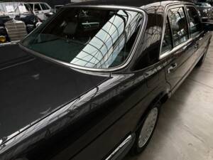 Bild 31/31 von Mercedes-Benz 300 SE (1989)