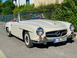 Image 1/7 of Mercedes-Benz 190 SL (1961)