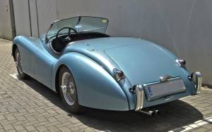 Image 13/50 of Jaguar XK 120 OTS (1952)
