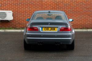 Image 17/50 of BMW M3 (2005)