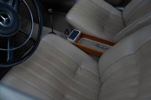Immagine 56/93 di Mercedes-Benz 230 SL (1965)