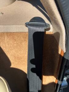 Image 38/114 de Ferrari 308 GTS Quattrovalvole (1985)