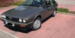 Afbeelding 6/20 van Alfa Romeo GTV 6 2.5 (1981)