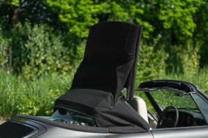 Bild 19/50 von Porsche 911 Carrera 4 (1990)