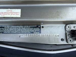 Image 25/36 of Mercedes-Benz 560 SL (1988)