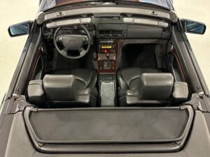Bild 29/32 von Mercedes-Benz SL 500 (1997)