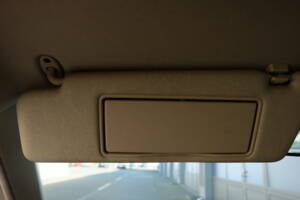 Image 26/63 of Mercedes-Benz 300 CE (1991)