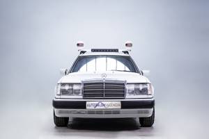Image 2/40 of Mercedes-Benz 300 TE (1991)