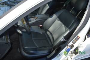 Image 20/50 of Mercedes-Benz E 500 T (2004)