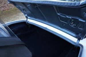 Immagine 8/50 di Chevrolet Corvette Sting Ray Convertible (1964)