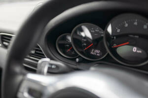 Image 29/38 of Porsche 911 Carrera GTS (2011)