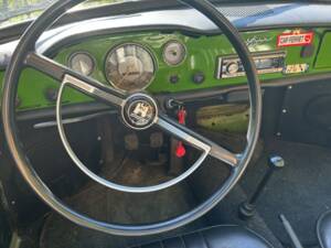 Image 32/86 of Volkswagen Karmann Ghia 1600 (1973)