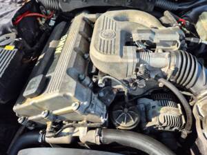 Image 46/49 of BMW 318is "Class II" (1994)