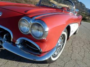 Image 4/45 of Chevrolet Corvette (1959)