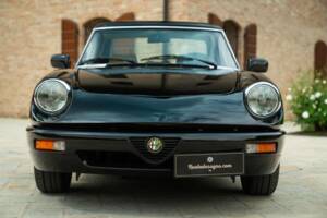 Bild 3/50 von Alfa Romeo 2.0 Spider (1991)